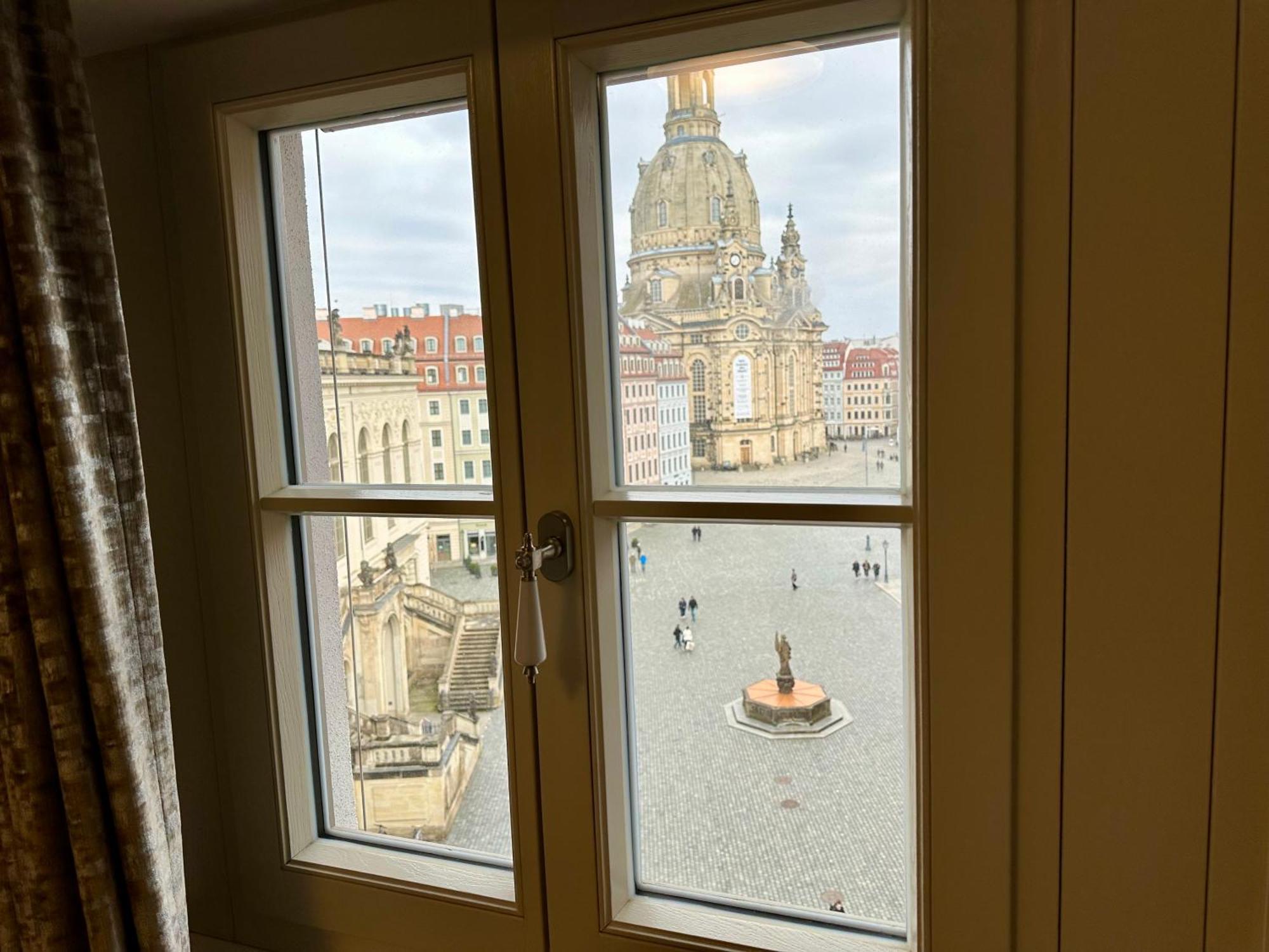 Exklusives Apartment Mit Einmaligem Blick Zur Frauenkirche - Parkplatz Kostenfrei Dresden Exteriör bild